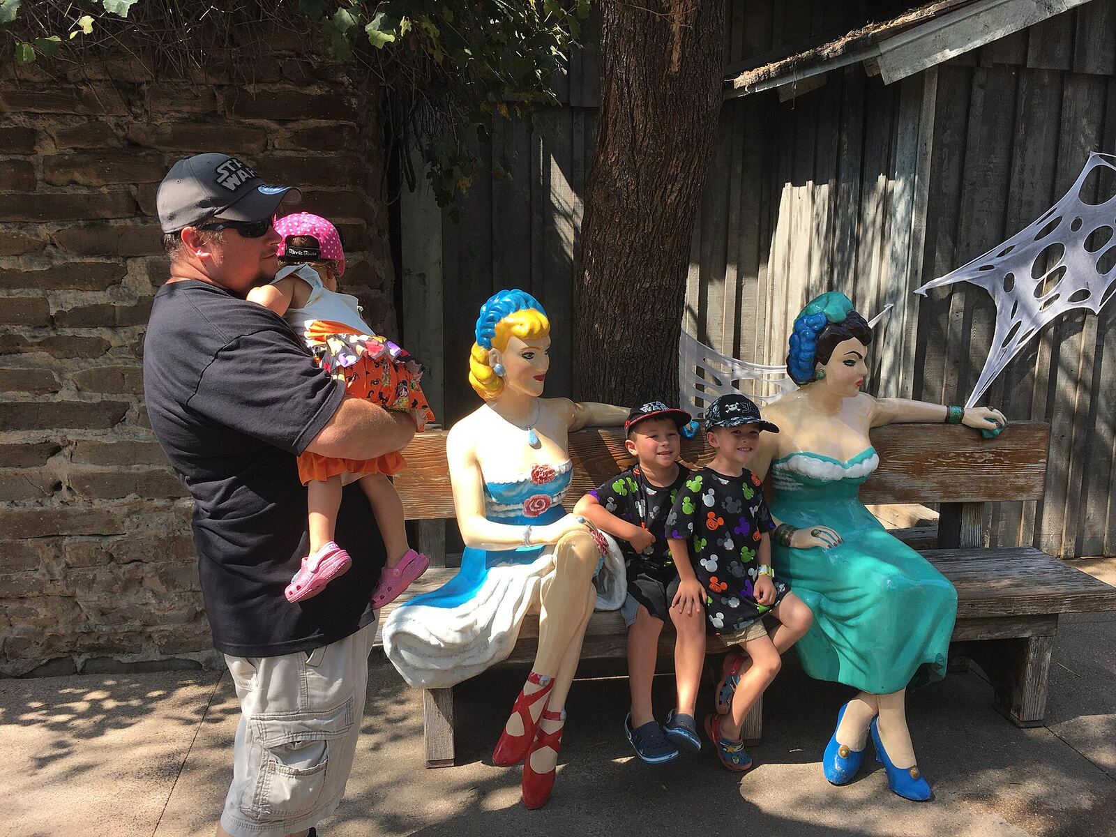 Knott's Berry Farm 园区资料图（图库照片）