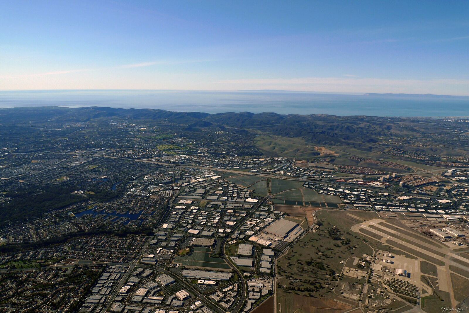 Lake Forest 与 Laguna Hills 一带鸟瞰资料图