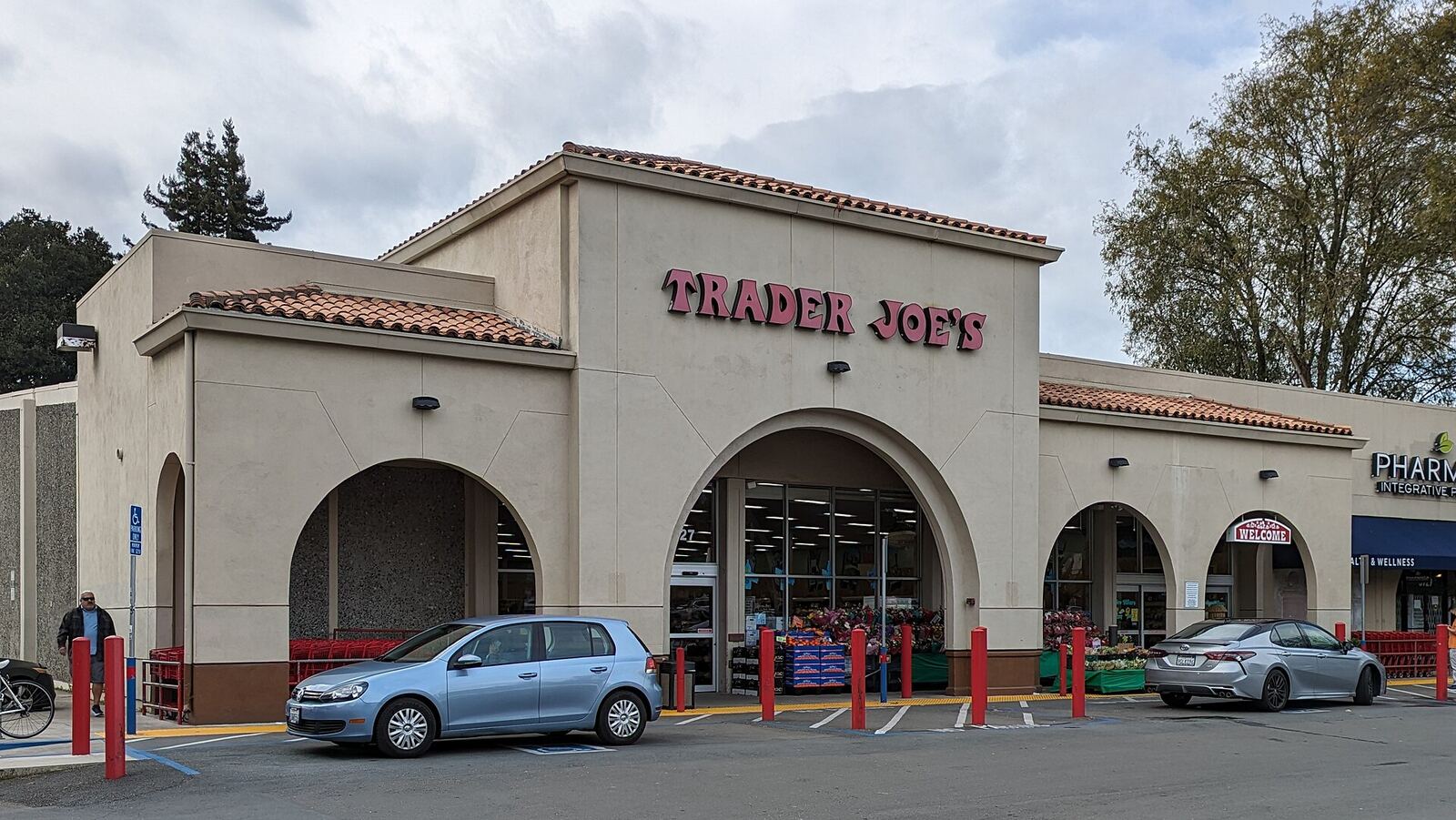 Trader Joe’s 门店外观资料图（非 Anaheim Hills 店）